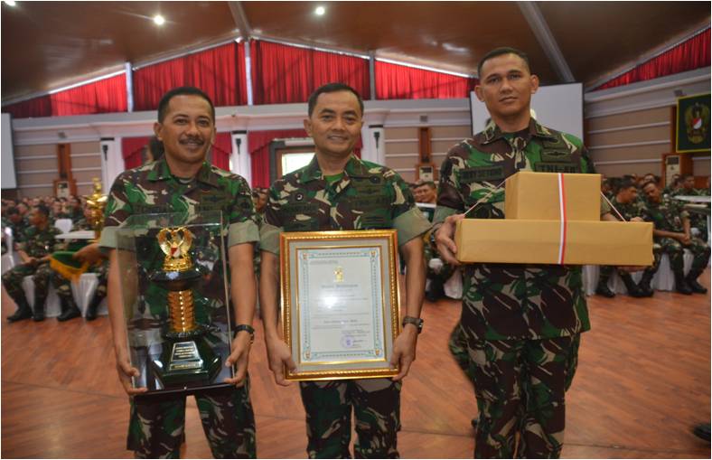 Apel Danrem Dandim Terpusat 2015